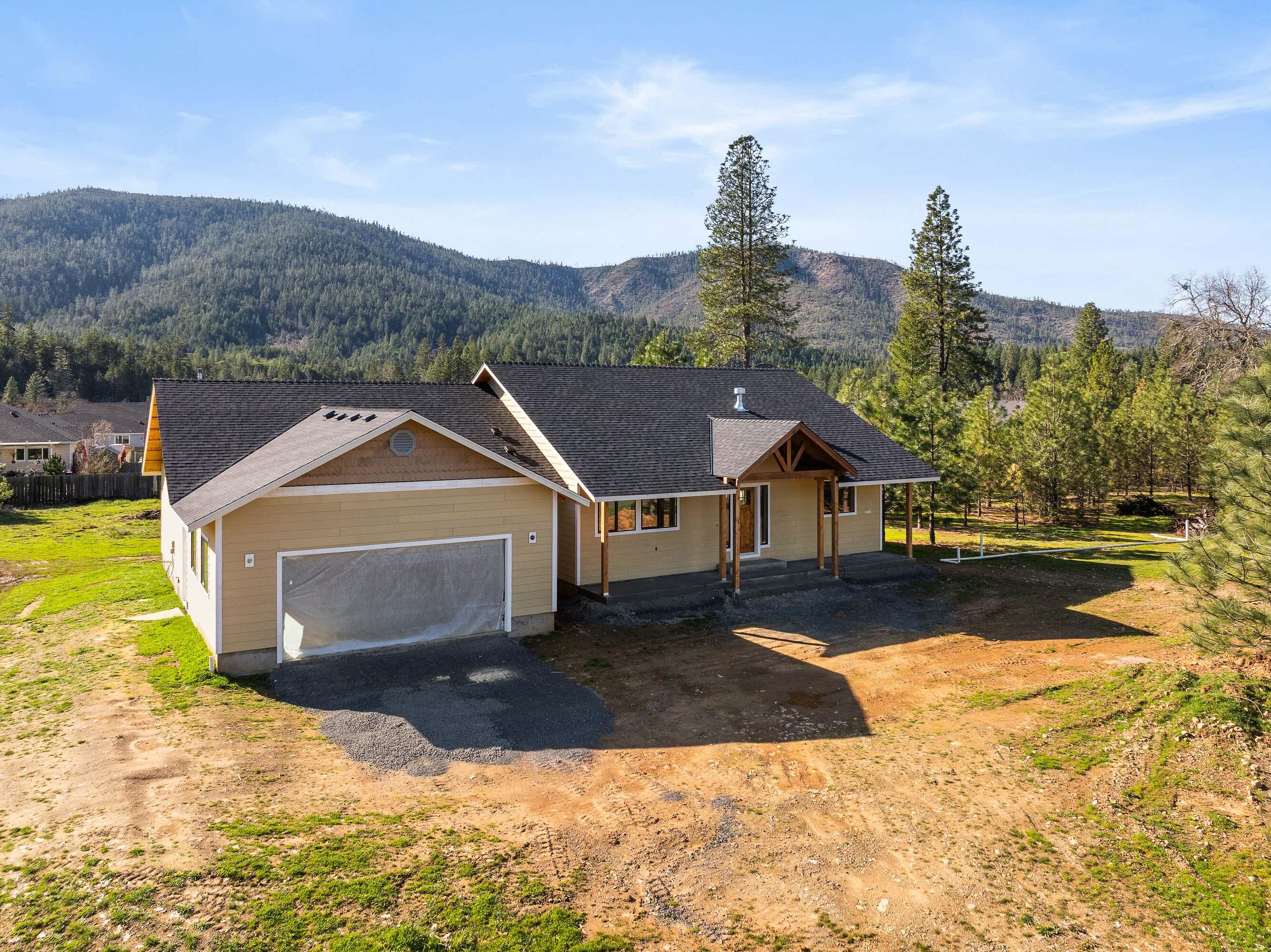 587 East Forks Circle Cave Junction, OR 97523 - Photo 4 of 36 DRONE (4 of 5)