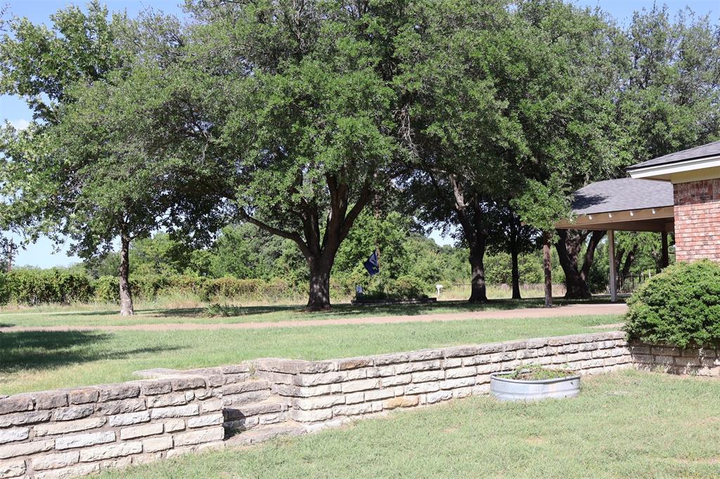 4315 Waples Road Granbury, TX 76049 - Photo 9 of 40