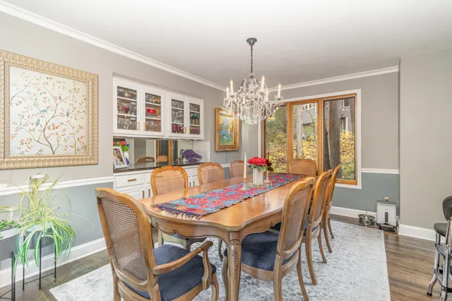 $899,000 | 14011 Minnehaha Place, Minnetonka, MN 55391