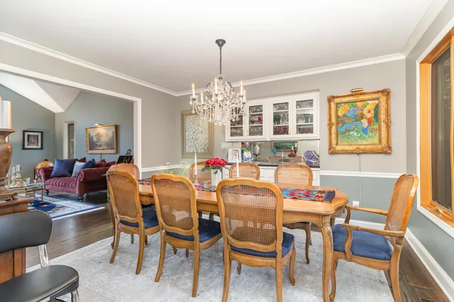 $899,000 | 14011 Minnehaha Place, Minnetonka, MN 55391