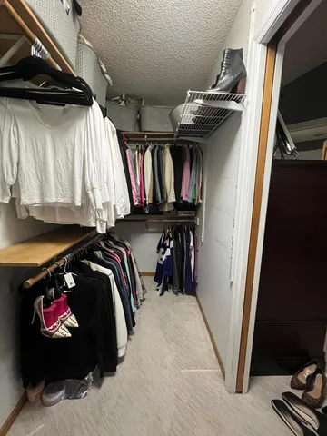 $899,000 | 14011 Minnehaha Place, Minnetonka, MN 55391