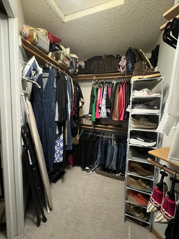 $899,000 | 14011 Minnehaha Place, Minnetonka, MN 55391