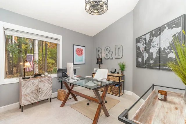 $899,000 | 14011 Minnehaha Place, Minnetonka, MN 55391