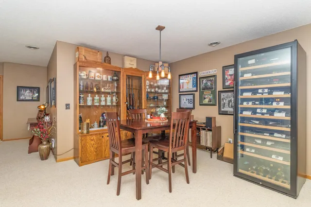 $899,000 | 14011 Minnehaha Place, Minnetonka, MN 55391