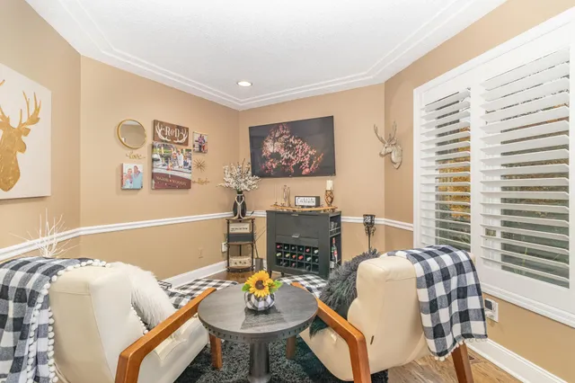 $899,000 | 14011 Minnehaha Place, Minnetonka, MN 55391