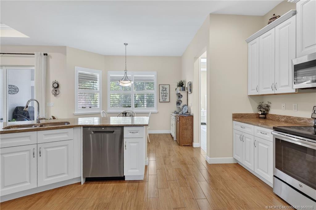 263 Southwest Cocoloba Way Stuart, FL 34997 - Photo 16 of 42