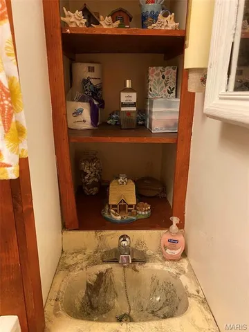 $389,000 | 16680 Cantrell Drive, Licking, MO 65542