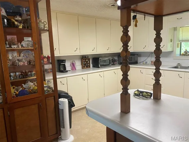 $389,000 | 16680 Cantrell Drive, Licking, MO 65542