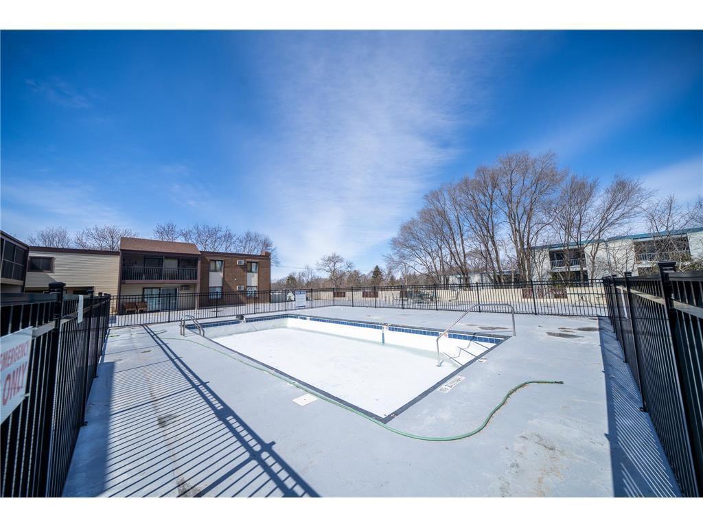 1340 9th Avenue South, Unit 211 St. Cloud, MN 56301 - Photo 2 of 13