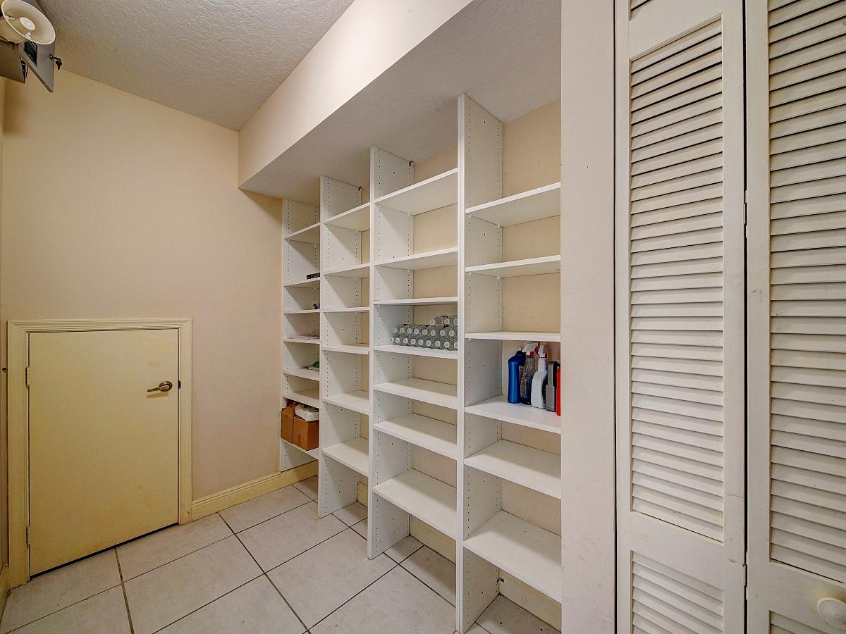 6858 Portside Drive Boca Raton, FL 33496 - Photo 6 of 17 Storage