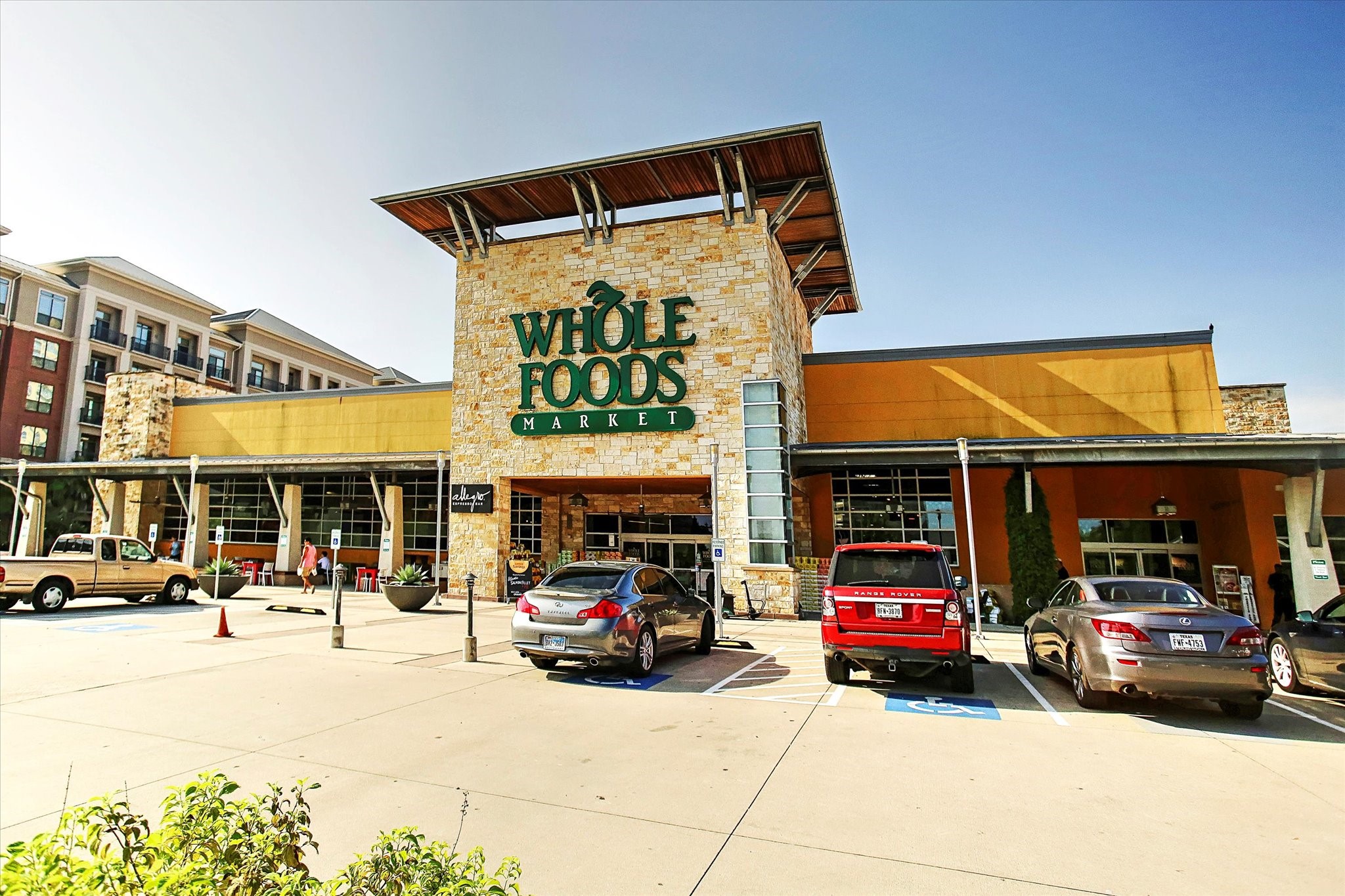 94 Drew Street, Unit C Houston, TX 77006 - Photo 28 of 29 Shop nearby.