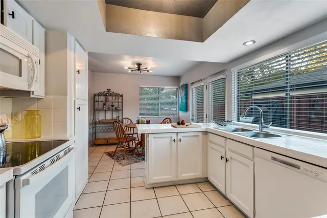 $427,900 | 37 Merrie Circle, Richardson, TX 75081