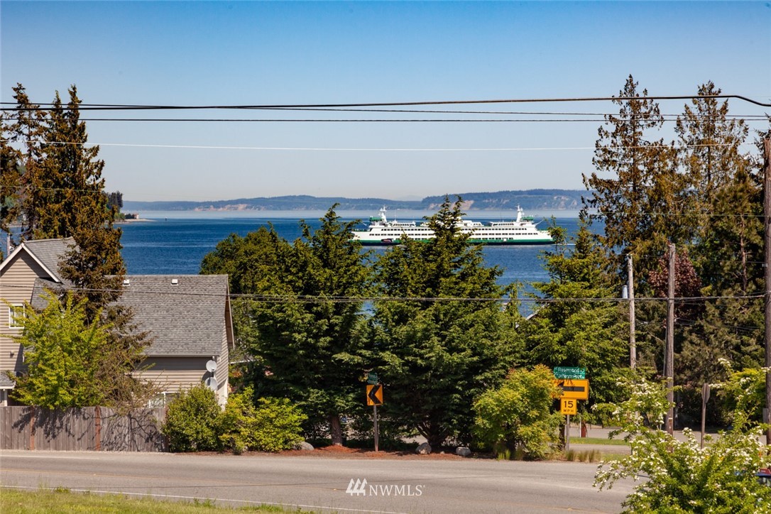 23893 Jefferson Point Road Northeast Kingston, WA 98346 - Photo 2 of 25 Gallery Image 2