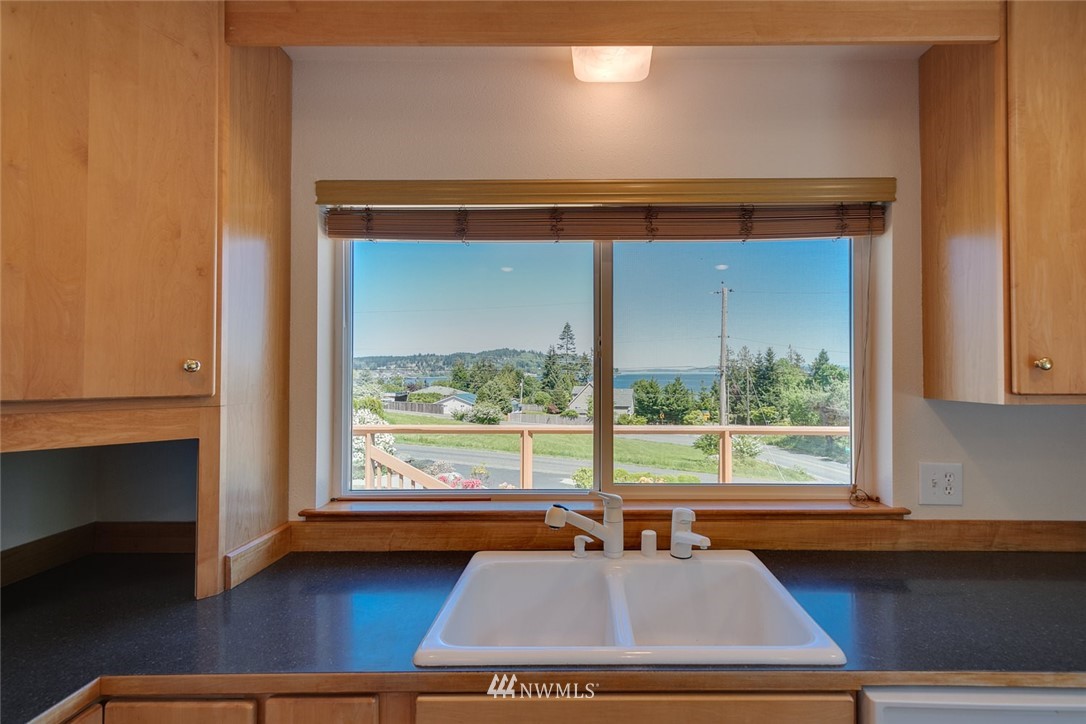 23893 Jefferson Point Road Northeast Kingston, WA 98346 - Photo 15 of 25 Gallery Image 15