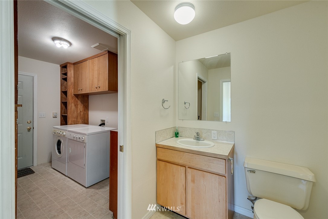 23893 Jefferson Point Road Northeast Kingston, WA 98346 - Photo 22 of 25 Gallery Image 22
