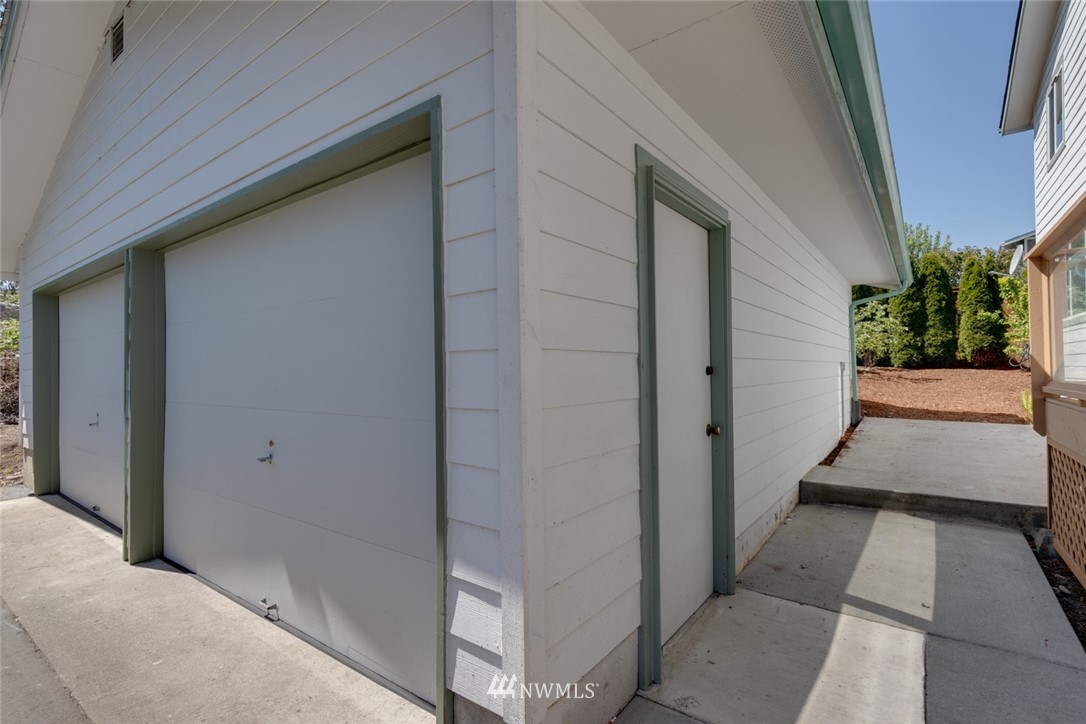23893 Jefferson Point Road Northeast Kingston, WA 98346 - Photo 24 of 25 Gallery Image 24