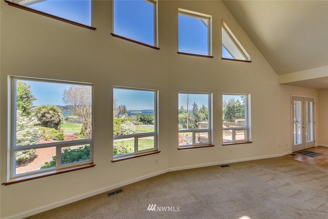 23893 Jefferson Point Road Northeast Kingston, WA 98346 - Photo 9 of 25 Gallery Image 9
