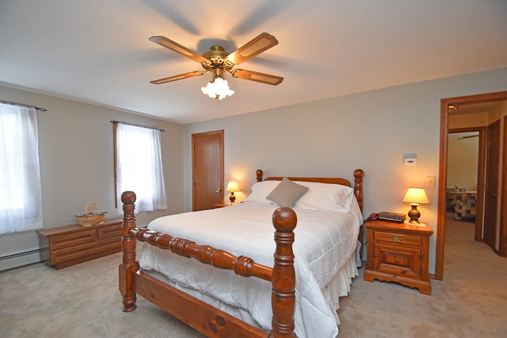 20 Merrill Road Sutton, MA 01590 - Photo 13 of 23