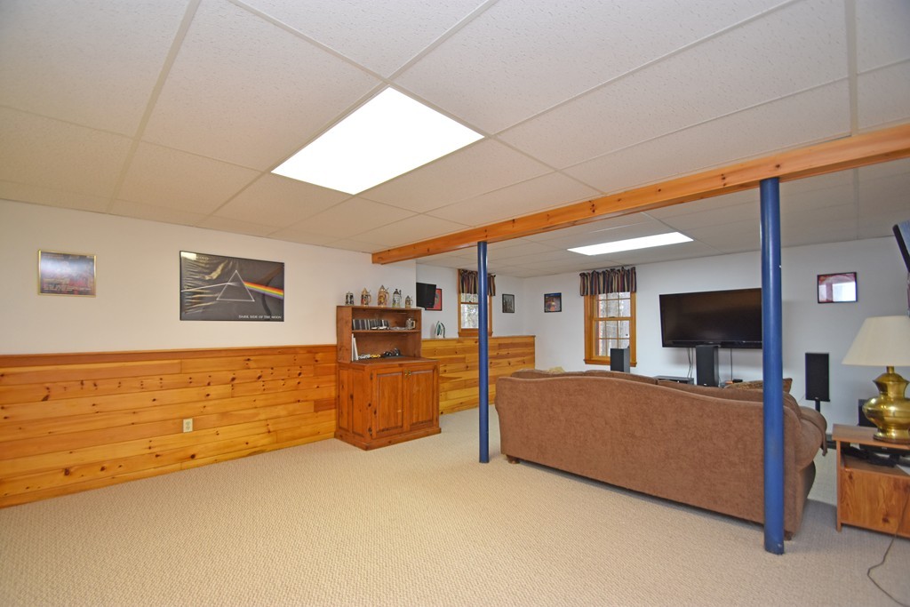 20 Merrill Road Sutton, MA 01590 - Photo 19 of 23