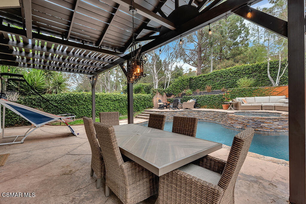 12208 Cherry Grove Street Moorpark, CA 93021 - Photo 47 of 85 12208 Cherry Grove St-HsHProd-56