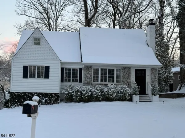 a view of a lake from a yard