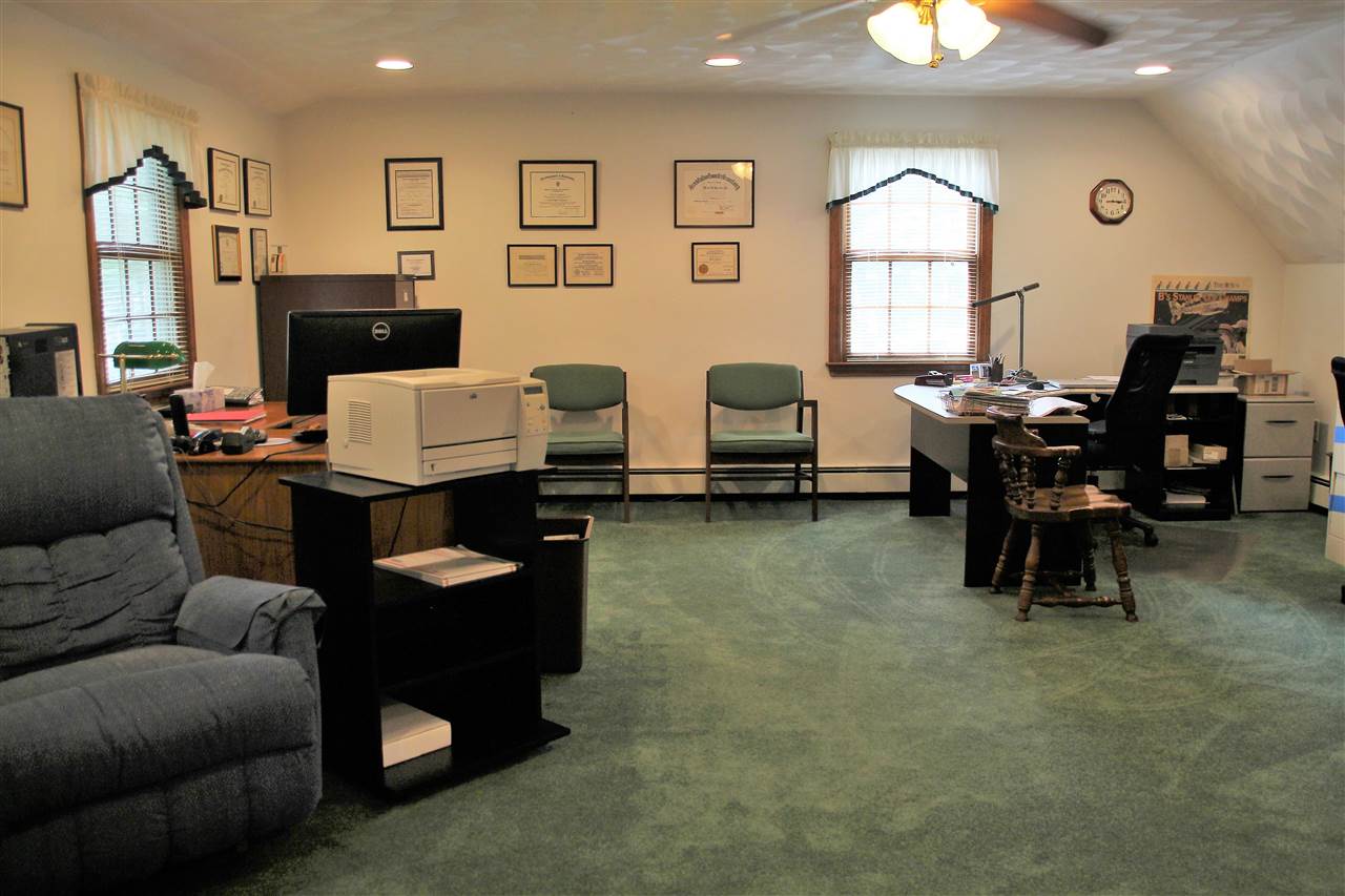9 Adams Road Dracut, MA 01826 - Photo 20 of 34 Gallery Image 20