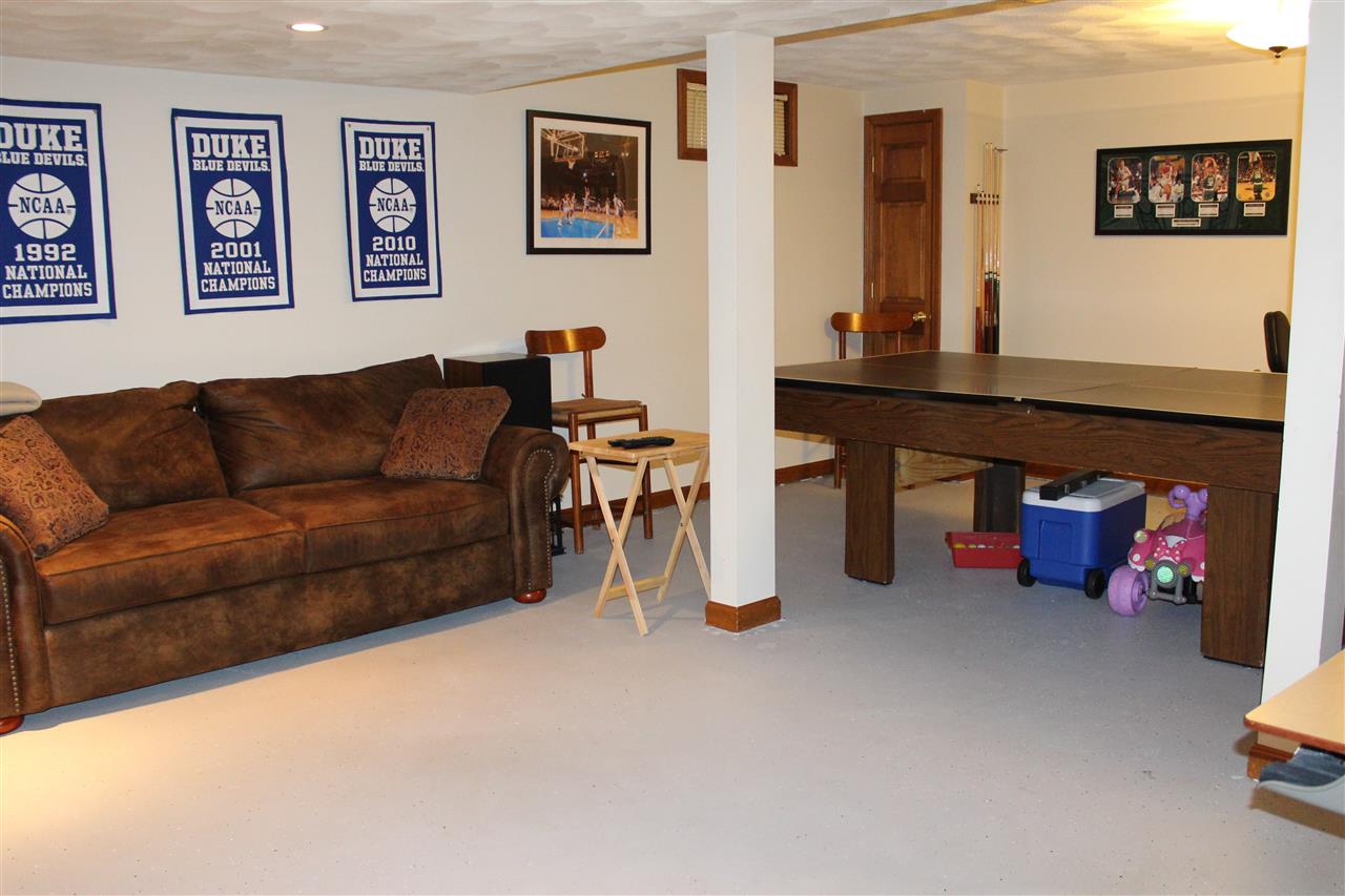 9 Adams Road Dracut, MA 01826 - Photo 31 of 34 Gallery Image 31