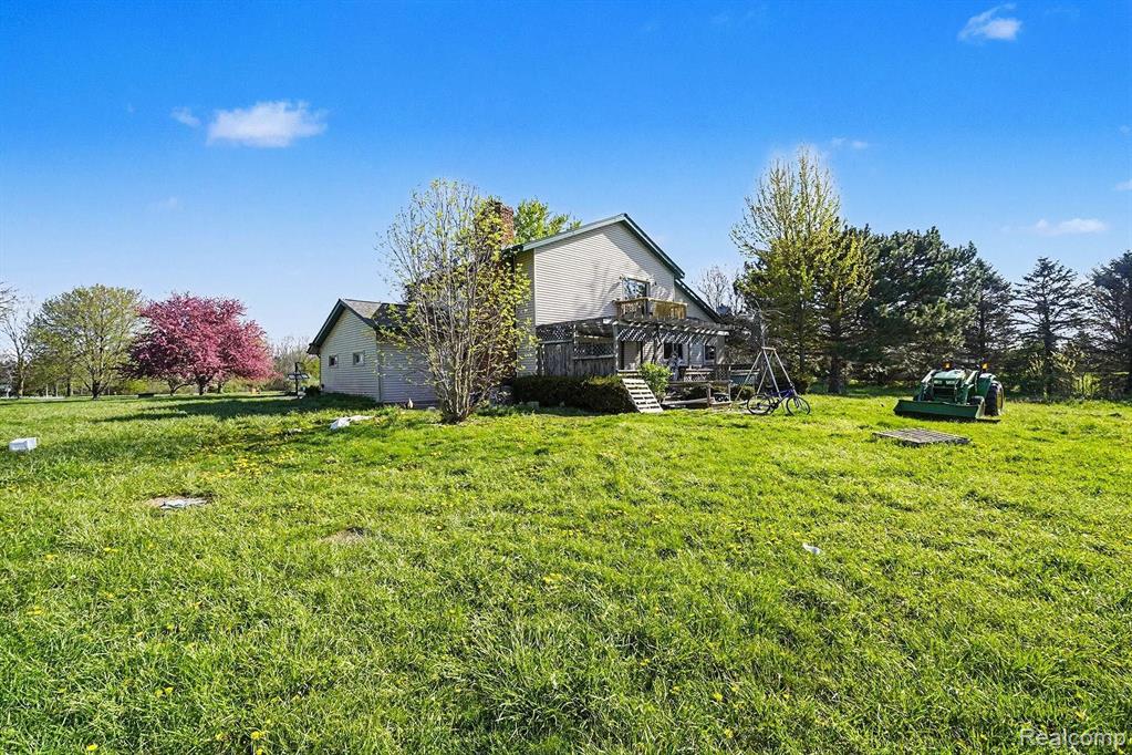 7255 Lahring Road Gaines, MI 48436 - Photo 18 of 25