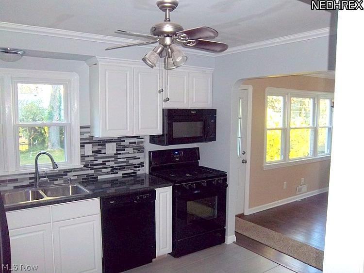 10602 Windham Road Parma, OH 44130 - Photo 4 of 25