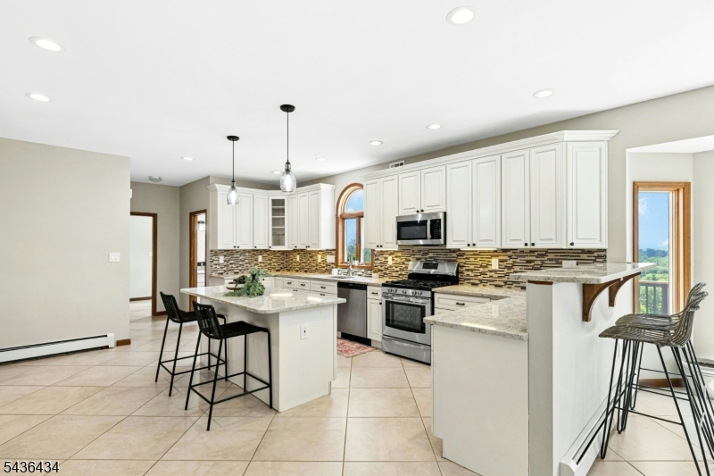 10 Red Robin Way Flemington, NJ 08822 - Photo 15 of 49