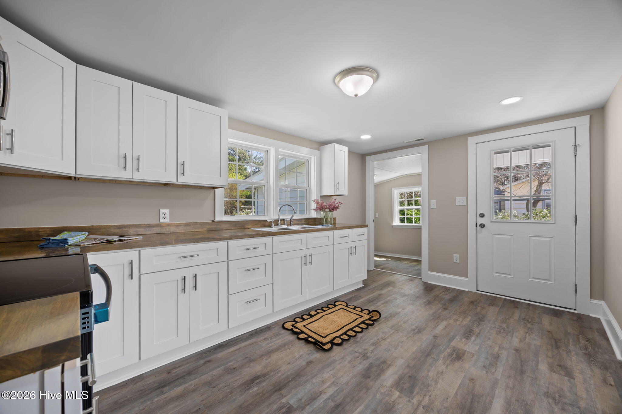 812 Grimes Road Washington, NC 27889 - Photo 14 of 40 31-web-or-mls-IMG_0028