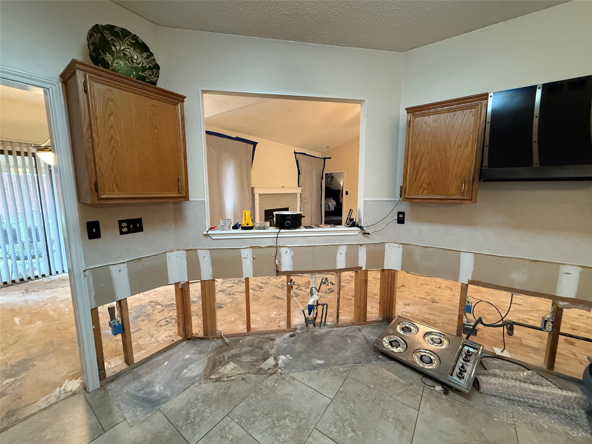 11816 Bittern Hollow Austin, TX 78758 - Photo 11 of 30 Kitchen appliances are all there, and just need to be reconnected.