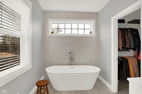 $750,000 | 4760 Willow Road, Zionsville, IN 46077