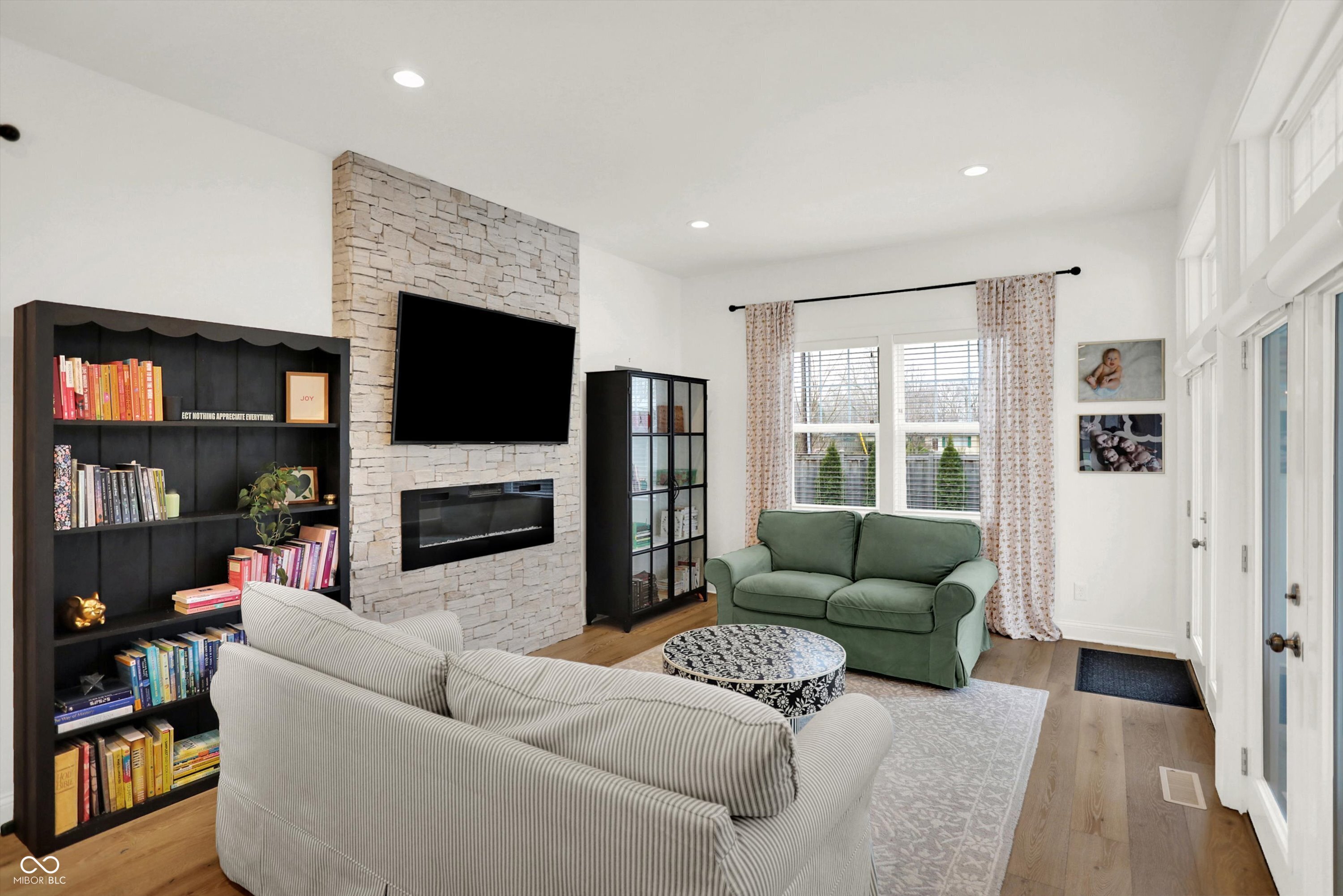 4760 Willow Road Zionsville, IN 46077 - Photo 5 of 37