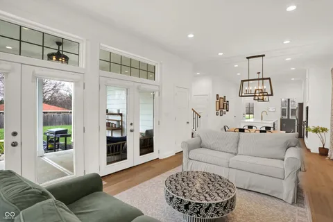 $750,000 | 4760 Willow Road, Zionsville, IN 46077