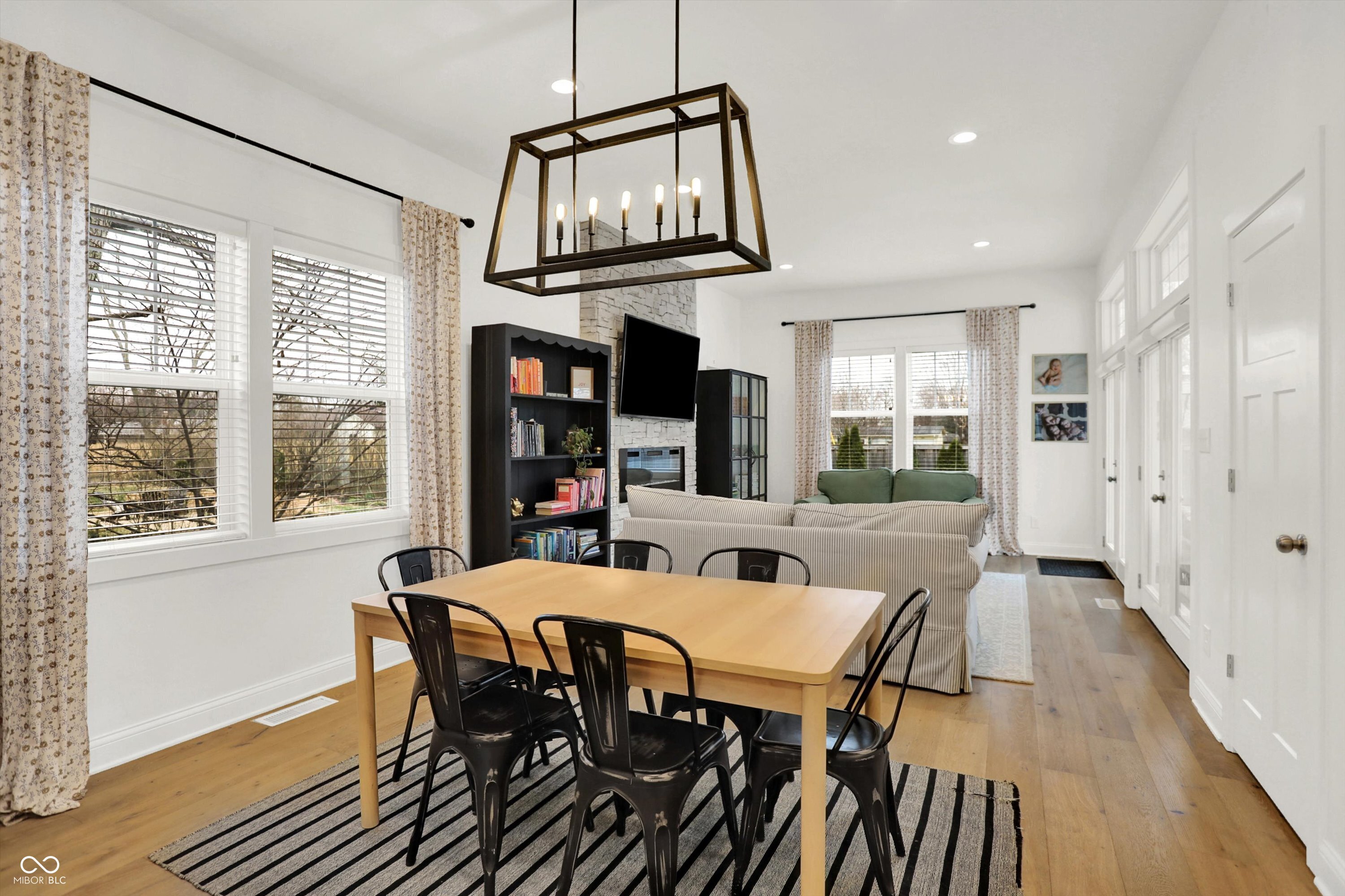 4760 Willow Road Zionsville, IN 46077 - Photo 9 of 37