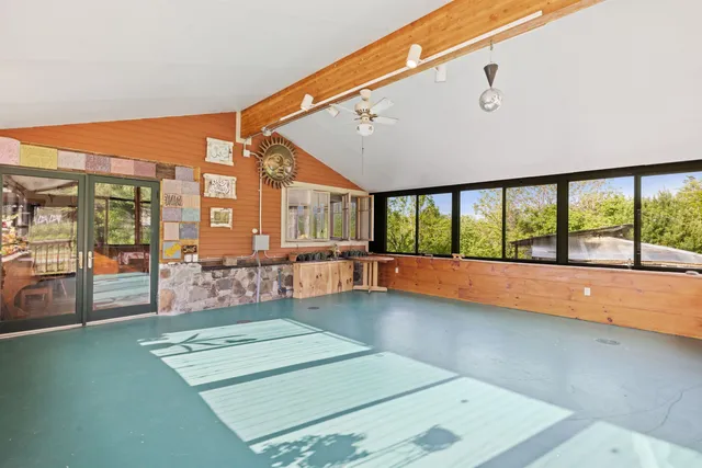 $1,850,000 | 218 Streeter Woods Road, Dorchester, NH 03266