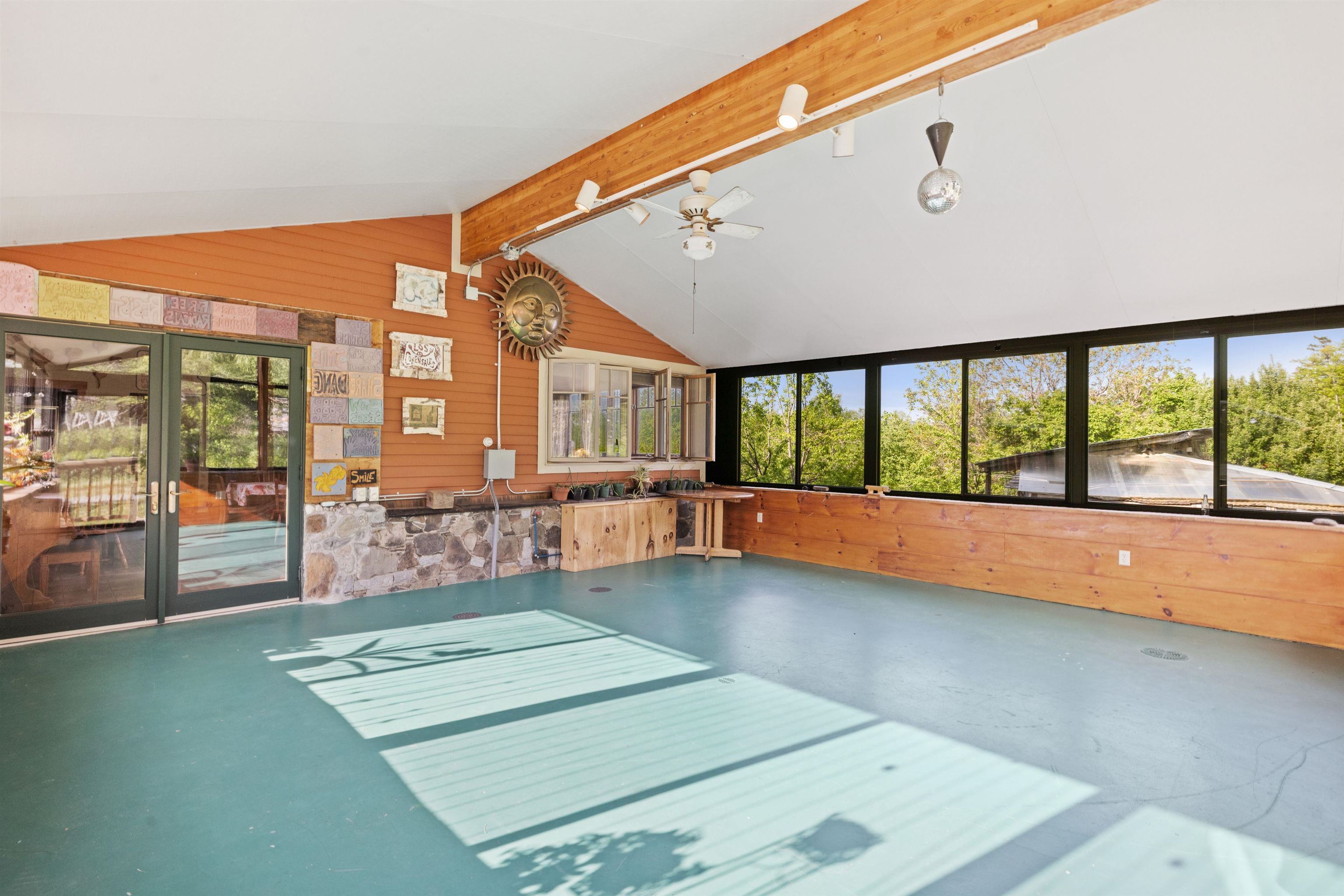 218 Streeter Woods Road Dorchester, NH 03266 - Photo 15 of 49