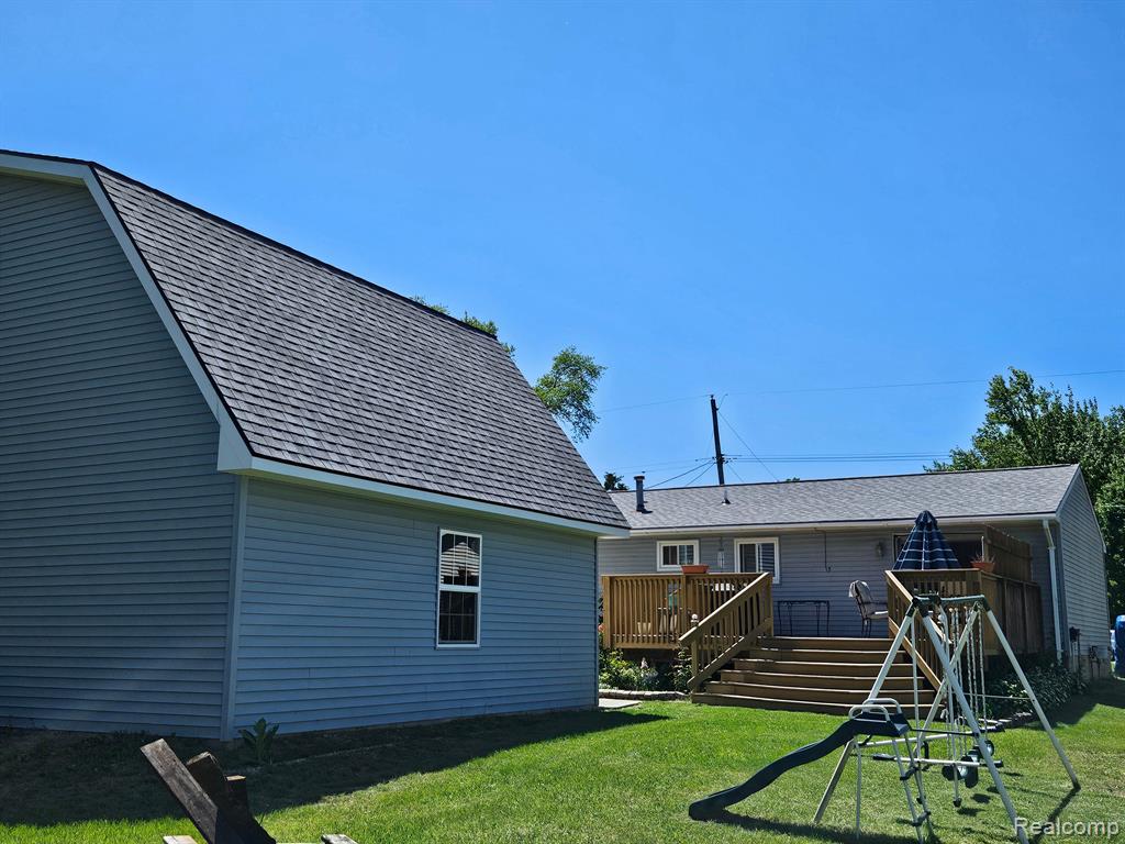 9551 Kress Road Pinckney, MI 48169 - Photo 5 of 34