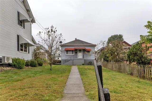 $83,000 | 323 Sycamore Street, Vandergrift, PA 15690