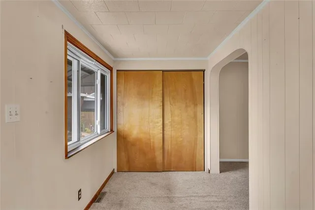 $83,000 | 323 Sycamore Street, Vandergrift, PA 15690