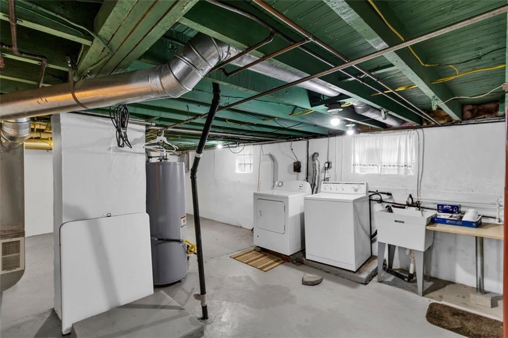 323 Sycamore Street Vandergrift, PA 15690 - Photo 23 of 28 a view of a storage & utility room