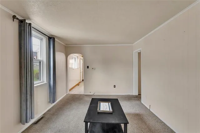 $83,000 | 323 Sycamore Street, Vandergrift, PA 15690