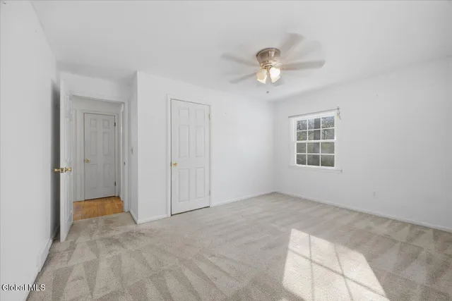 $449,900 | 7 Fairway Lane, Clifton Park, NY 12148