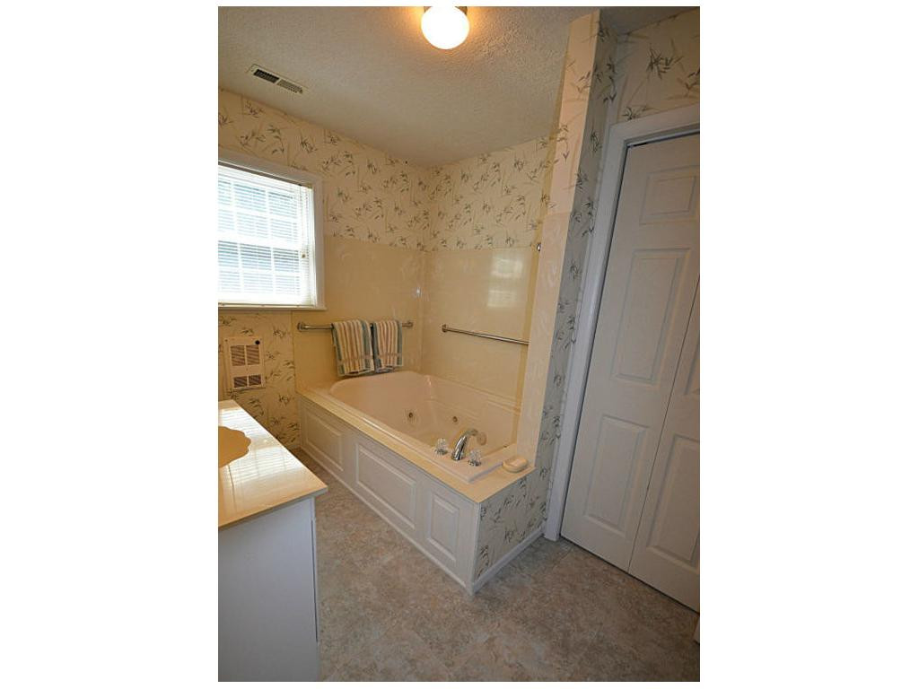 2613 Bob Little Road Elizabethton, TN 37643 - Photo 12 of 24 Photo 12