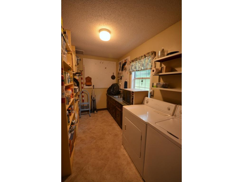 2613 Bob Little Road Elizabethton, TN 37643 - Photo 8 of 24 Photo 8