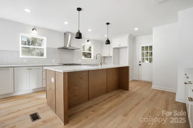 $740,000 | 3323 Lincoln Lane, Gastonia, NC 28056