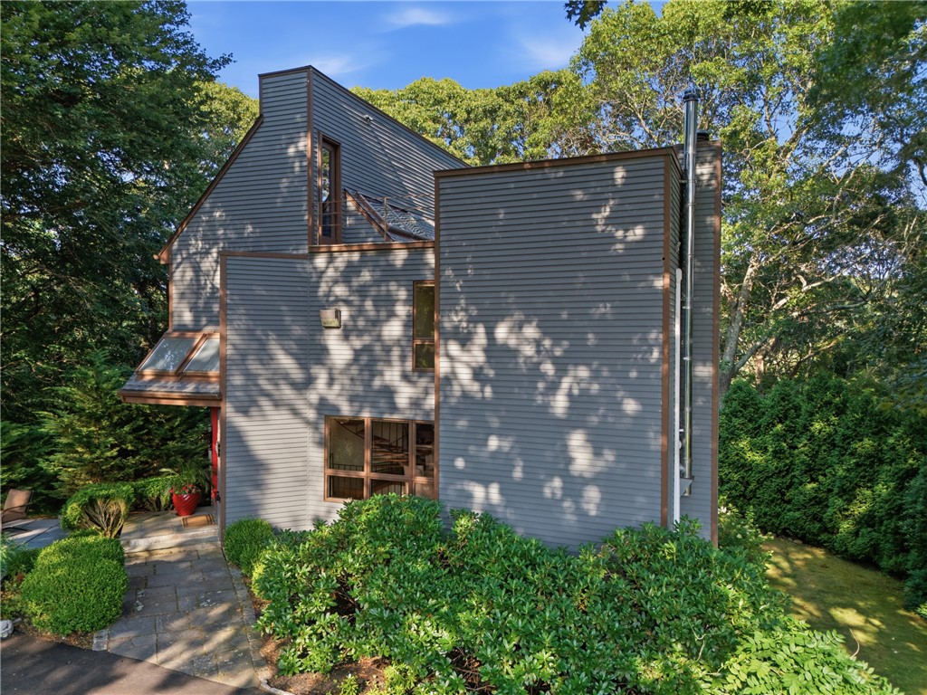 19 Littlebrook Road Westerly, RI 02891 - Photo 5 of 49 Gallery Image 5