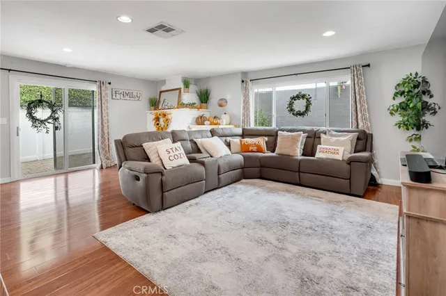 $799,999 | 7863 Lyndora Street, Downey, CA 90242