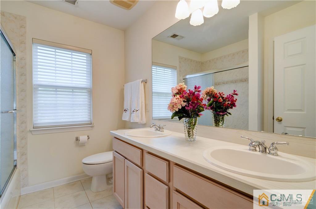 29 Rue Chagall Somerset, NJ 08873 - Photo 27 of 38 Gallery Image 27